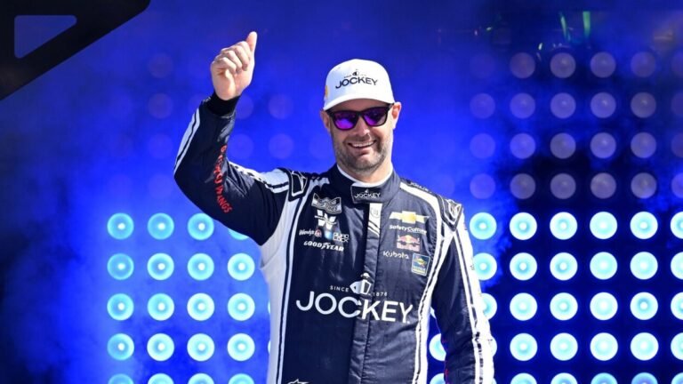 NASCAR Bank of America Roval 400 preview: Favorite, underdog, top storylines