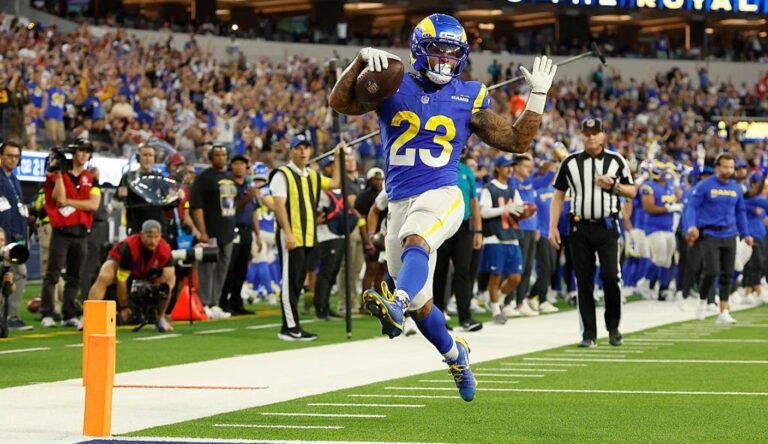 What game is Tom Brady calling today? Week 6 schedule