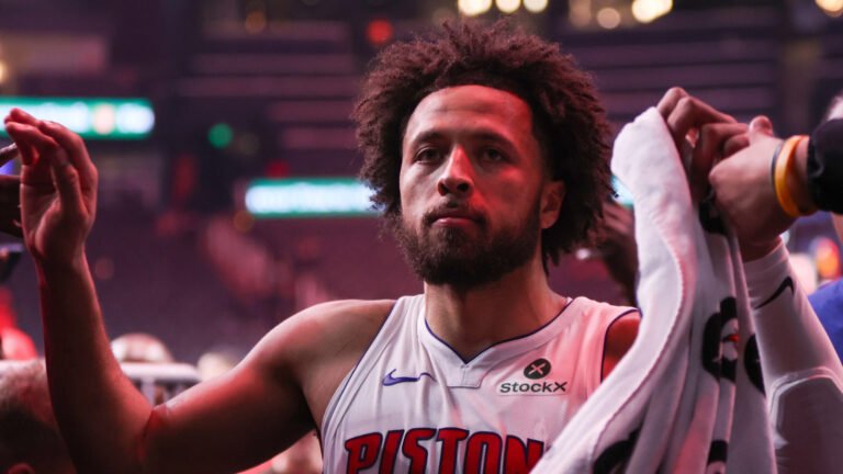 Cunningham extends multiple streaks in return to Pistons