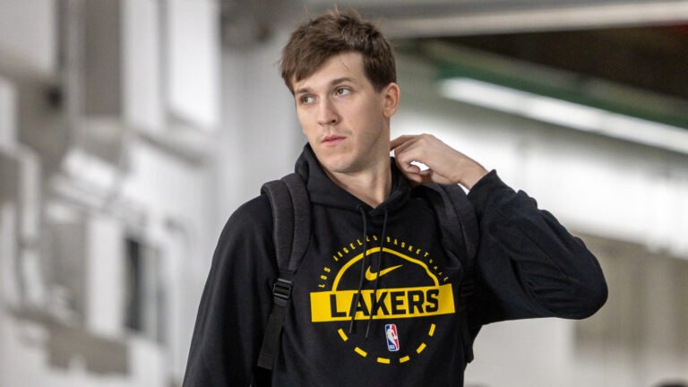 Lakers’ JJ Redick shares concerning Austin Reaves injury update