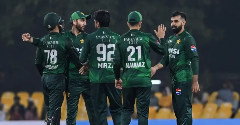 Shadab Khan’s all-round show powers Pakistan to a dominant win over Sri Lanka in 1st T20I