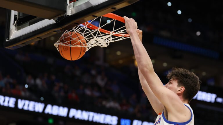 College basketball’s tallest player is entering the transfer portal