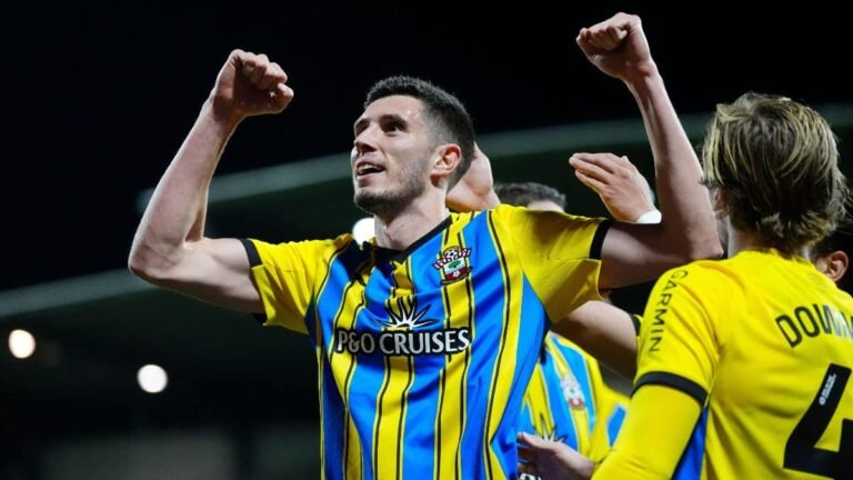 Saints climb into play-off places with crushing win