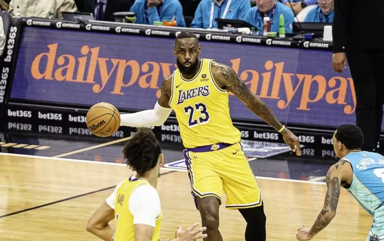LeBron James signals win-first stance in free agency