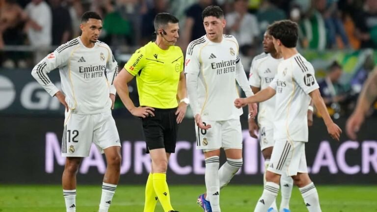 Line-ups, stats and preview as Arbeloa takes charge of final game