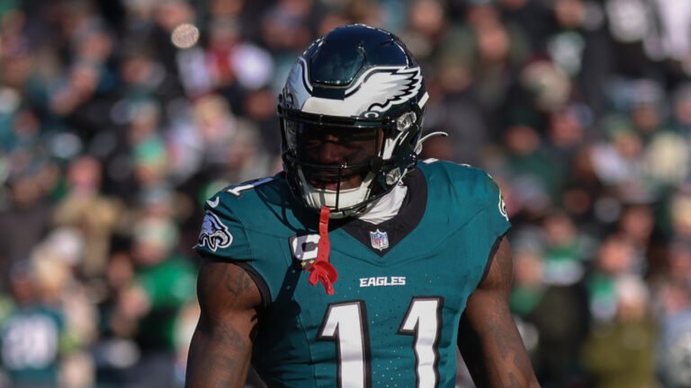 What Eagles reportedly will get from Patriots for A.J. Brown