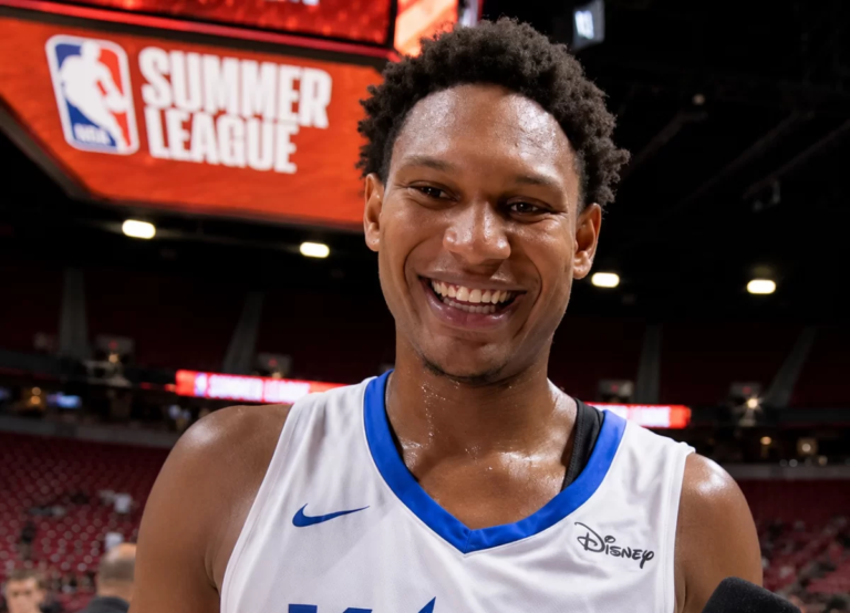 Malik Reneau scores 19 in Magic victory