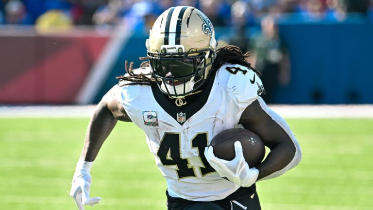Alvin Kamara, Saints show loyalty with restructured contract