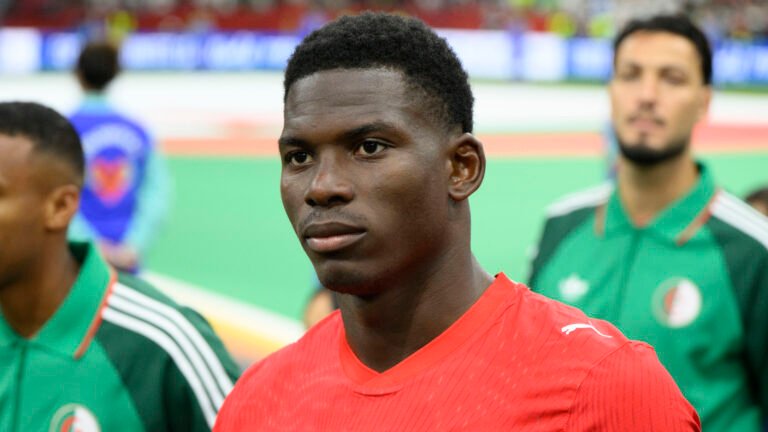 Former referee sounds off on controversial Embolo red card