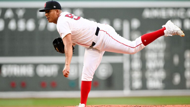 Red Sox rotation is stuck between a rock and hard place after Ranger Suárez injury