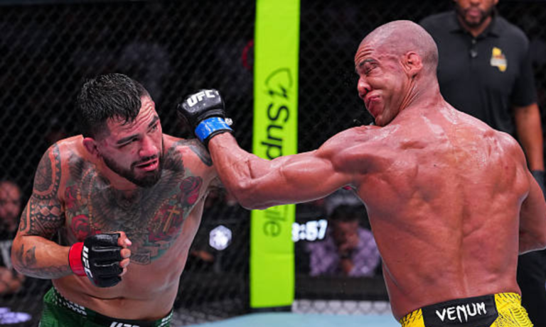 Gregory Rodrigues And Anthony Hernandez Go To War In A Brutal UFC Sacramento Classic