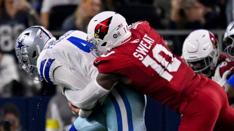 The ‘2025 NFL sack leaders’ quiz