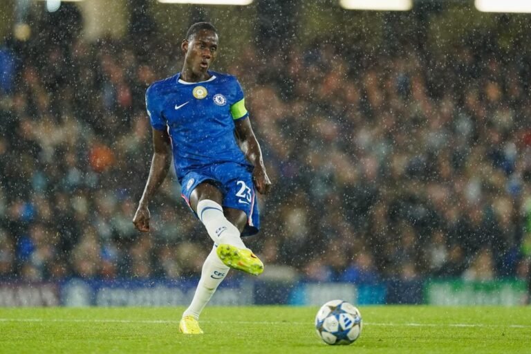 Chelsea agree £25m sale of Chalobah to Como