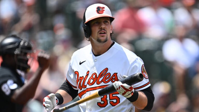 Biggest winners, losers from a wild MLB trade deadline