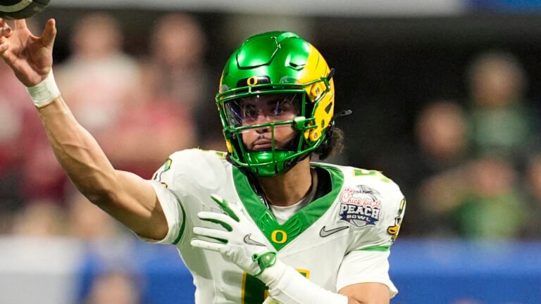 Why Dante Moore is the best quarterback in the country