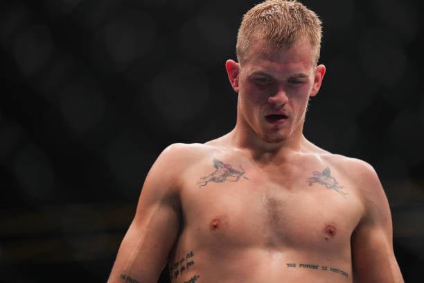Ian Machado Garry Can Beat Islam Makhachev, Claims Charles Oliveira