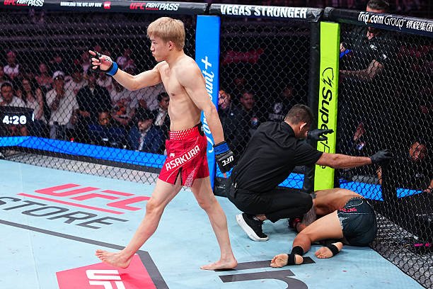 Kai Asakura Hunts Down Aoriqileng, Scores Brutal Round 2 KO At UFC Shanghai
