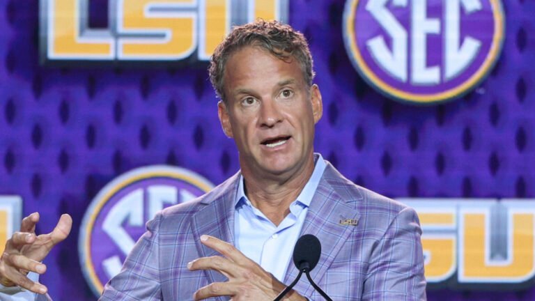 Lane Kiffin creates unnecessary drama over Jayden Daniels