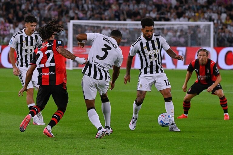 Report, result and goals as hosts rescue point in added time