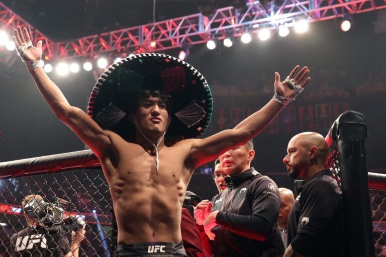 Heavy Money Lands On Rosas For UFC Fight Night Main Event