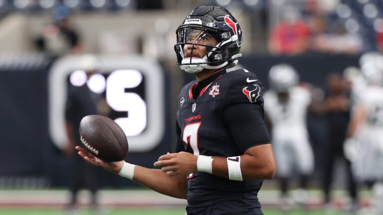 Texans, Stroud both making smart move to put contract talks on hold
